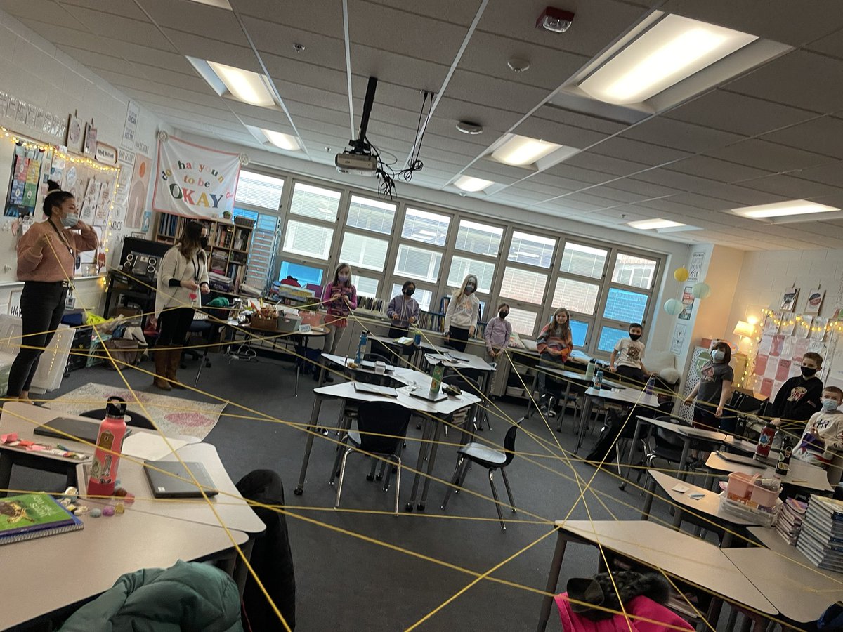 OMS Student council and their “web of connections” loved learning how much we had in common with our peers! #hoothoothooray <a href="/LimsLearners/">Emilee Lim</a> <a href="/AHSD25Olive/">AHSD25Olive</a>
