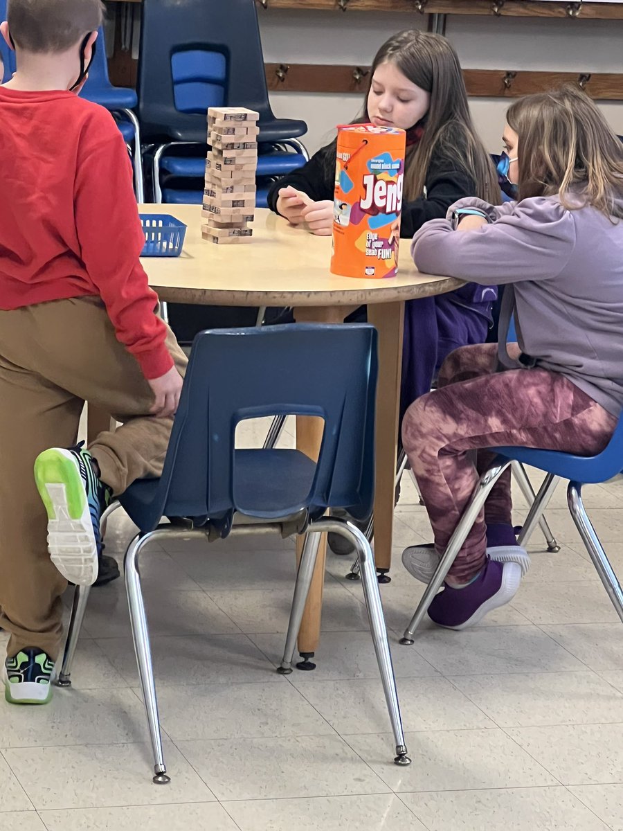 Musicwithmarsh's tweet photo. What better way to learn how to read notes than with board games! That’s right! Mrs. Brackenrich’s homeroom played Jenga, Twister, Emoji Note Name Bingo, and Checkers  to help learn how to read music. So fun! #onlyinravenna #riseupravenna #ravenpride https://t.co/hQ3rxSyDXL