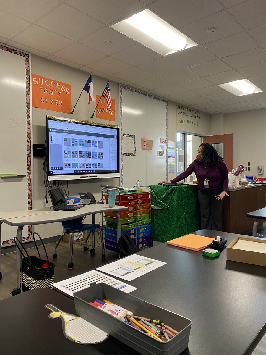 Sarah Buenger tweet media