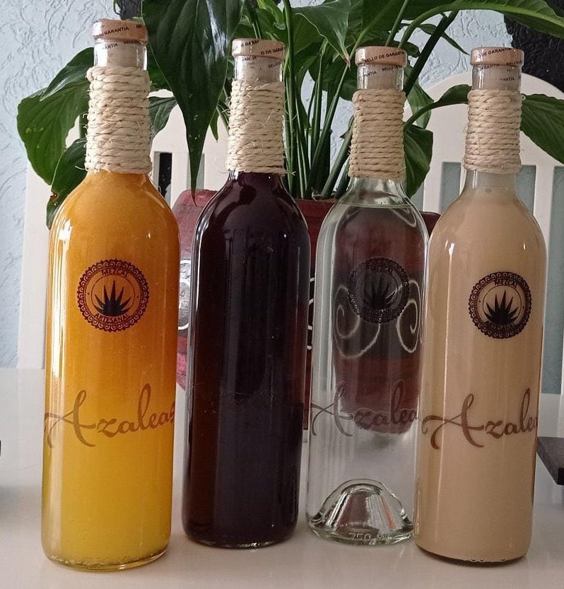 CesarRamossssss's tweet photo. Muchas gracias Faby ! Están deliciosos los mezcales en cualquiera de su presentación ! @MezcalAzaleas  @FabiolaFerrob pronto te hago otro pedido ! 👌🏻👌🏻 https://t.co/AEsV4ZMK4B