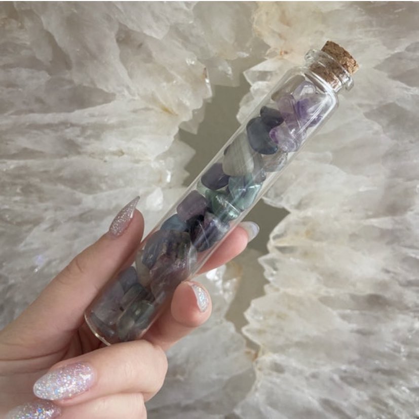 shopmagickal's tweet photo. 👑🌸✨$20 &amp; UNDER✨🌸👑

Everything in my shop under $20!

Gemstones, crystals, Sterling silver and 14 karat gold jewelry heavily discounted😍

https://t.co/RQJnMQKTQu https://t.co/9OLUoIo9Dc