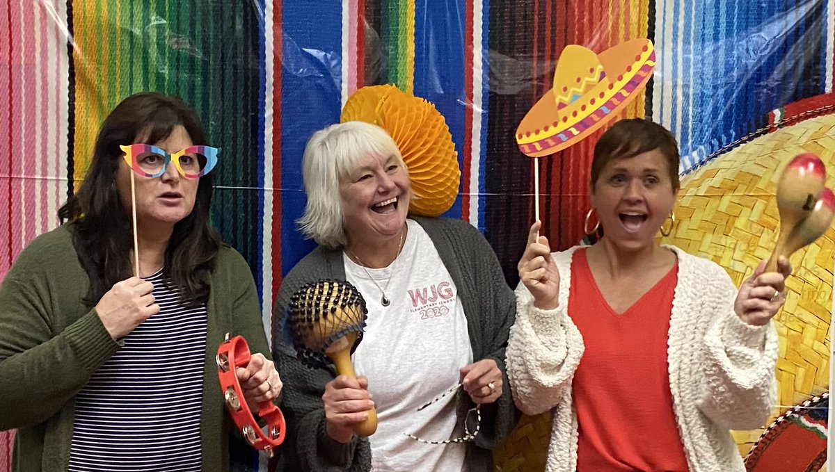 WJGurganus's tweet photo. Rockin’ LETRS In Gatorland #WJG2022 Today WJG teachers had their first LETRS training and they are ready to Rock! A commitment to ensure ALL Gator students are successful in Reading!#rightforkids🐊🐊❤️❤️ https://t.co/IMNZcpv3hD