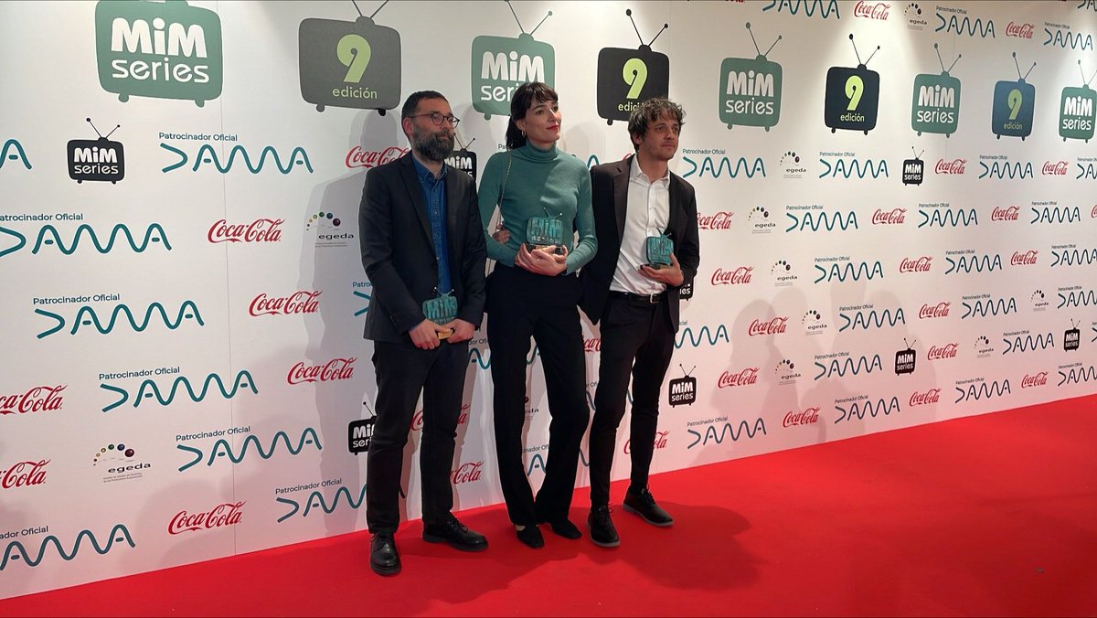 🏆 El Premio DAMA Mejor Miniserie es para...
#Antidisturbios
Una producción original de <a href="/MovistarPlus/">Movistar Plus+</a> en colaboración con The Lab y <a href="/CABALLOfilms/">CABALLO FILMS</a>
#PremiosMiMseries
#MiMseries