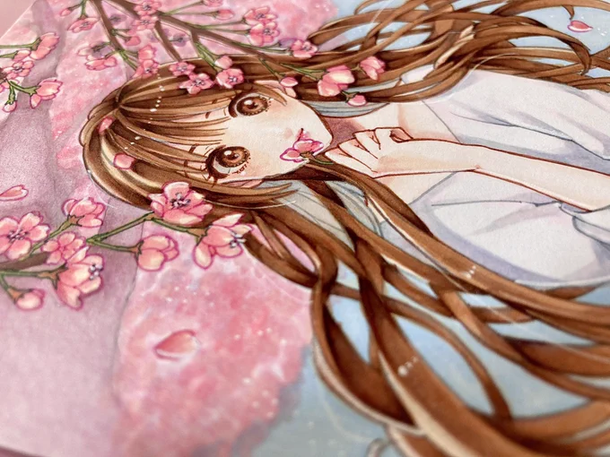 #絵を描く理由はなんですか見た人も答えるんだ   物心ついた頃から絵を描くのが好きだったし、自分らしさを一番表現できる手段が絵だったから  言葉よりも何よりも絵は伝わる  唯一自分がこれまでの人生、長く続けてきて、自信を持てることが絵を描くこと。これからもたくさん描きたい(*' `*)