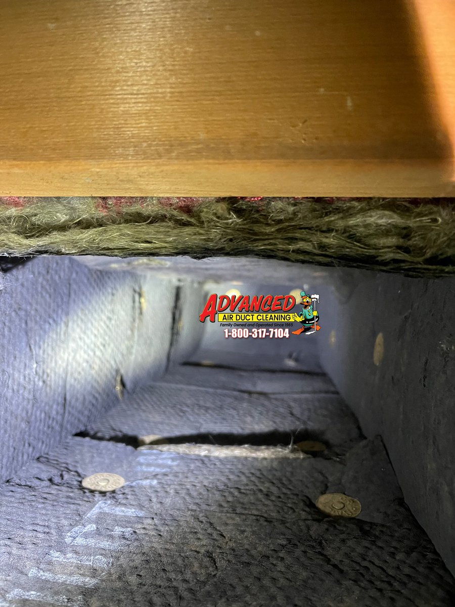 AdvancedFurnace's tweet image. Just because something may be out of sight, shouldn’t mean it should be out of mind!  Cleaning your air ducts will help improve the indoor air quality within your home or business! 

     ☎️ 1-800-317-7104☎️
          AdvancedAirDuctCleaning.com