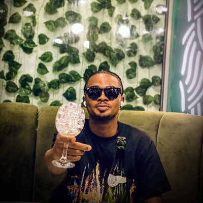 joekeyzs's tweet photo. #NewProfilePic https://t.co/cs1zPKQJEF