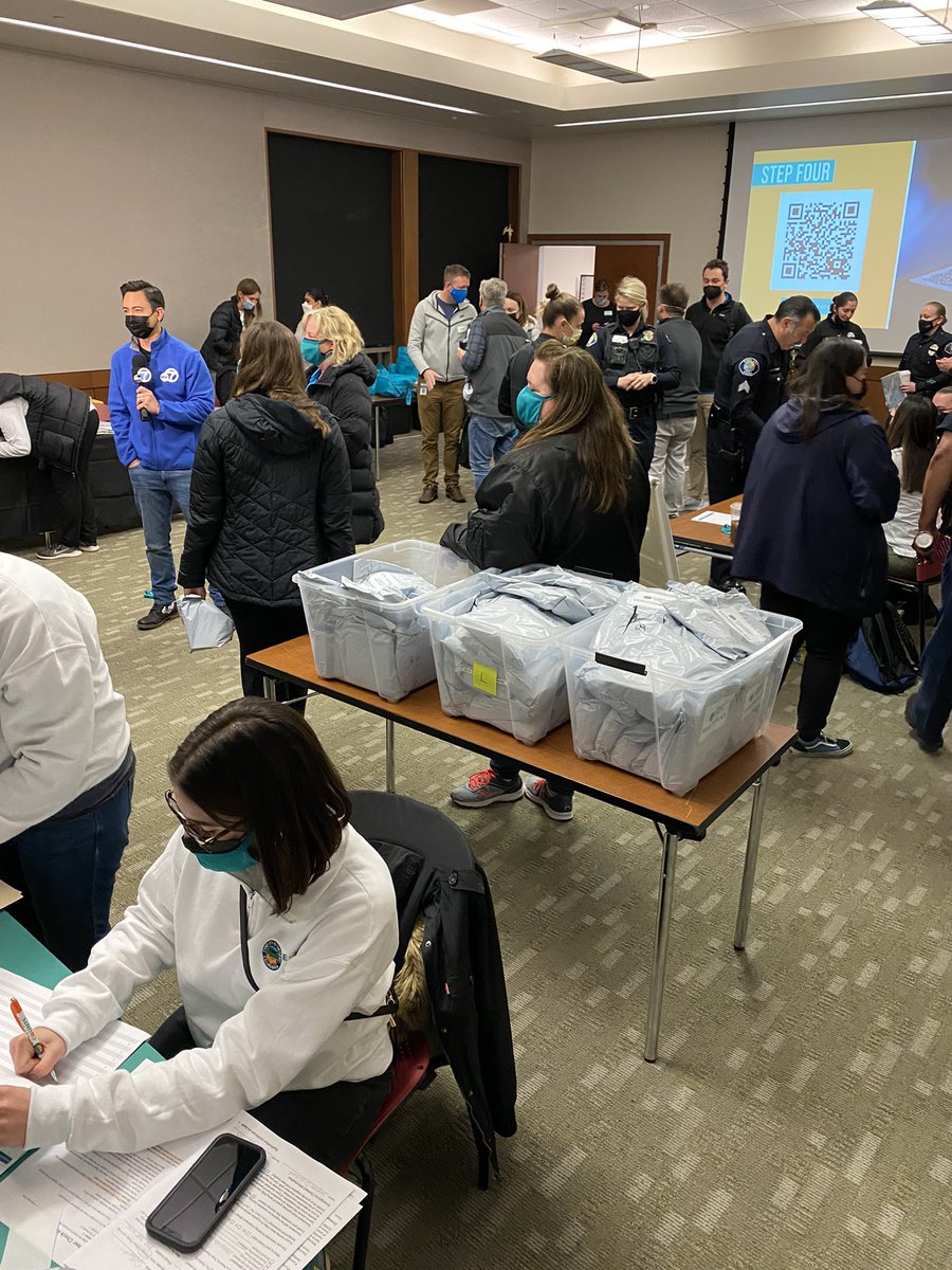 BecksHeyhoeOCUW's tweet photo. Great start to this years @OCPIT this morning! Thankful for all the volunteers who come out and make this happen - it produces crucial data for strategic planning for our community. #everyonecountsoc2022 #endhomelessnessOC https://t.co/M9thd7rlTd