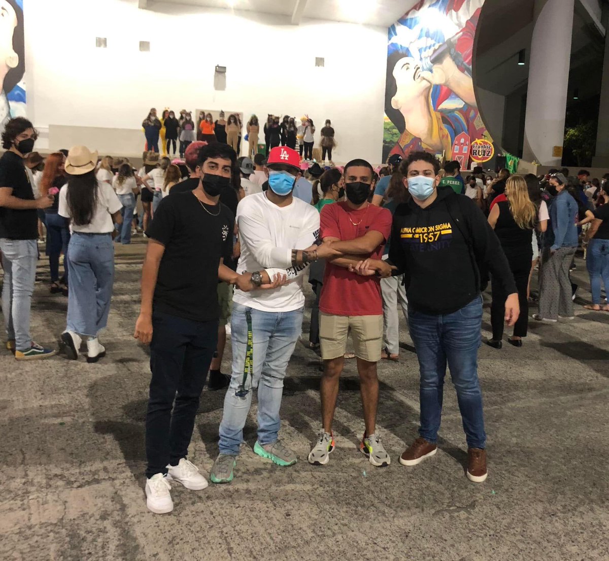 GammaAOE's tweet photo. Representación del Capítulo Gamma dijo presente en la noche de misiones “Howdy, Howdy Greeks” del Capítulo Beta de la sororidad Mu Alpha Phi.
#StriveForGamma
#AntesAhoraYSiempreGamma https://t.co/ZLjBYibgSw
