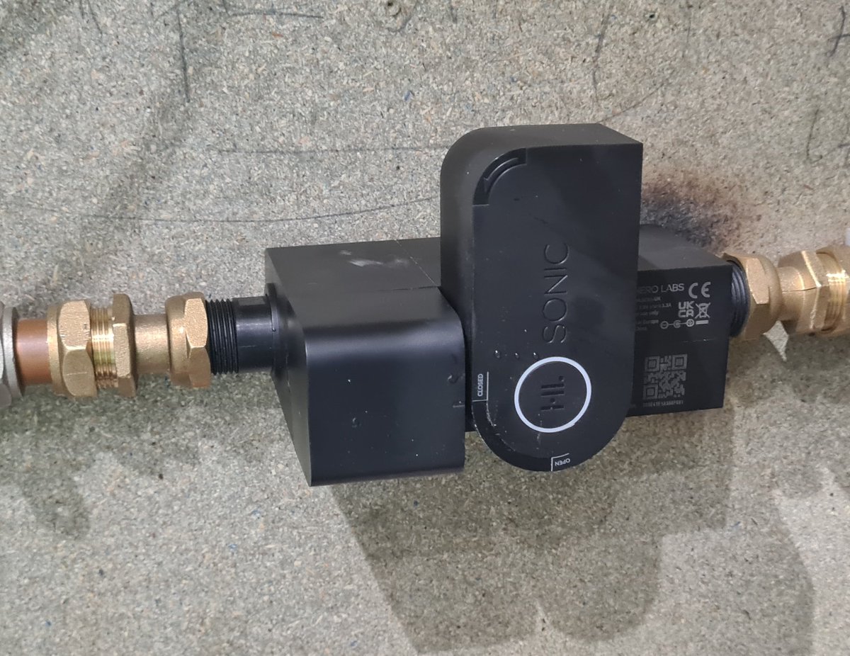 3eelec's tweet photo. Fitted the uber smart water meter/shutoff from Hero-Labs. Well impressed with what this little valve can do. Thanks to @OneAV_UK for the quick dispatch. Leak detection and prevention in 1 neat package.
#3esmartcontrol #Abersoch #leakbuster https://t.co/Sfwf62FWlV