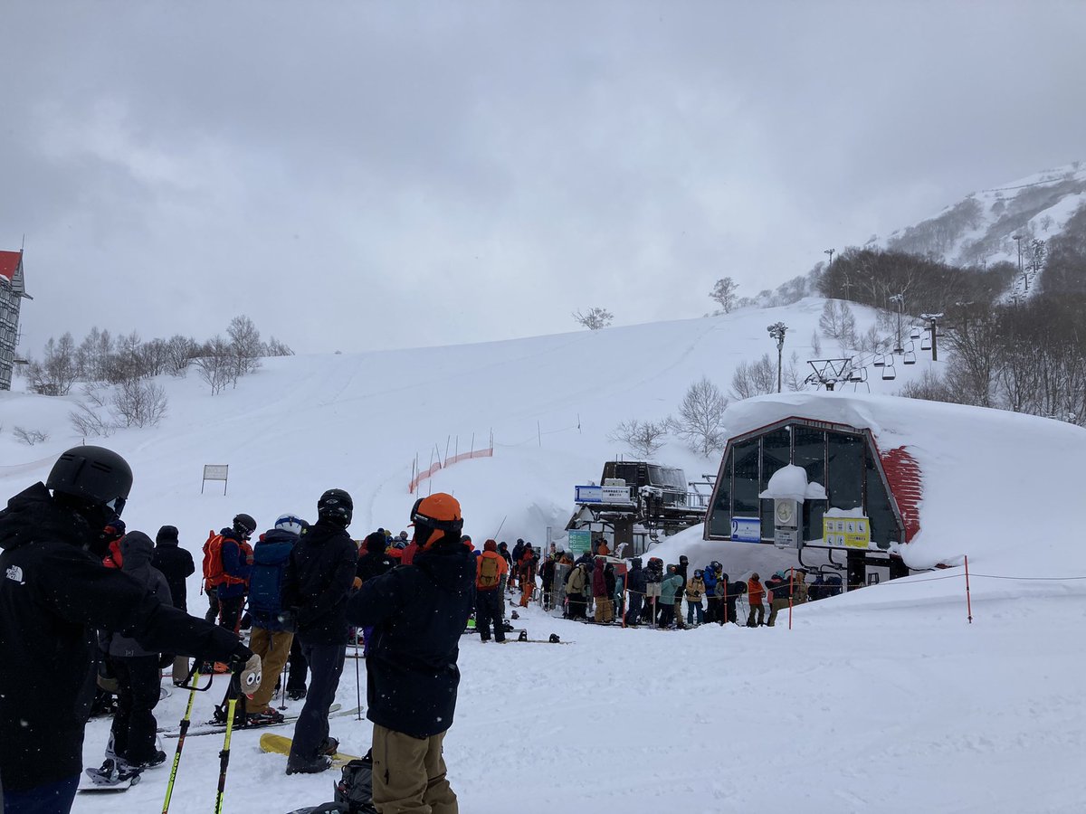 Sugar3210's tweet photo. 最終日はコルチナで締め☃️ https://t.co/o0TjBKaQN0