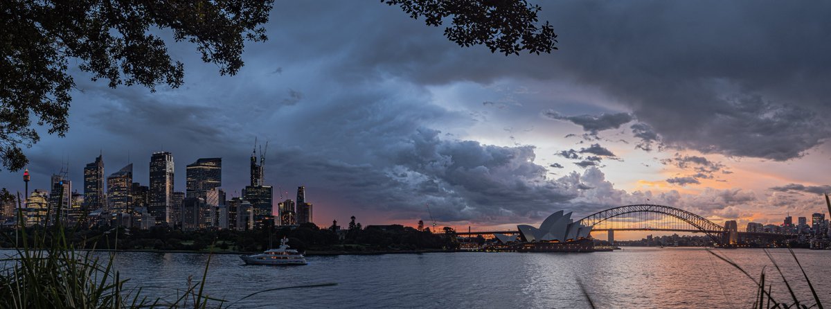 picbart1's tweet photo. wild weather in Sydney gives a great opportunity to capture its beauty from a different angle 

@Channel9 @Channel7 @abcsydney @sydney_sider @NewSouthWales @TourismAus 

#cityscape #nftphotography #Sydney #Australia #NFTProject #Panorama https://t.co/YfdnpDBpir
