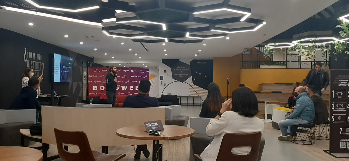 tavorjuela's tweet photo. Bravo a @Colsubsidio_Ofi y al trabajo de @DMOROZCO22 
Tremendo espacio Concepta, hoy con el #Bogoweek 
Pitch de startups, networking... https://t.co/cjQ41tfHh5