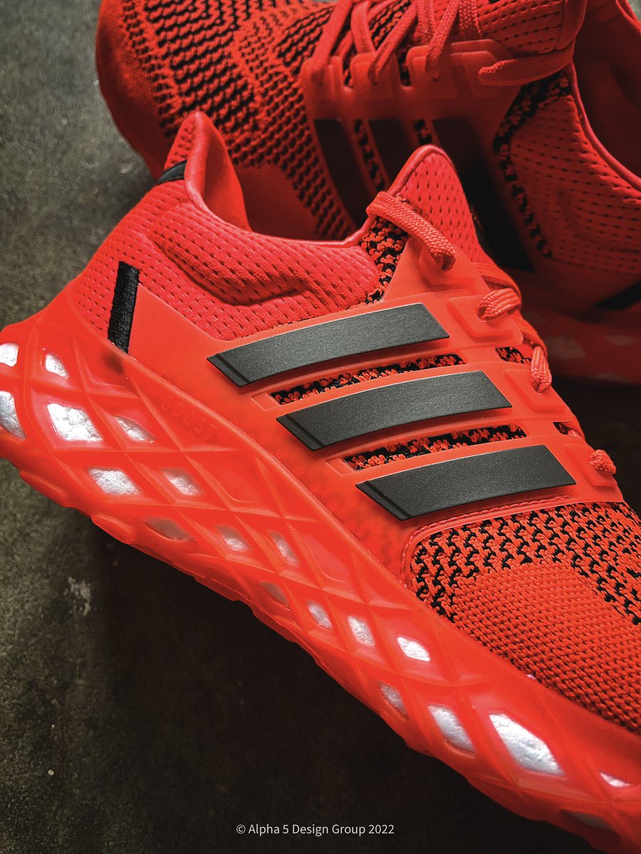 Kaeno's tweet image. UltraBoost WEB 🕸 DNA 🧬
Solar (Red / Orange) /// @adidasrunning