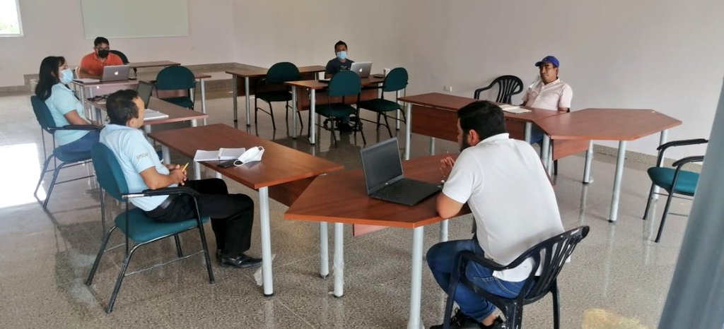IEPS_Ec's tweet photo. #Azuay| Nuestro equipo técnico zonal 7 socializó y realizó el levantamiento de información a directorio de #FAPECAFES para la construcción de propuesta en el proceso de fondos concursables del #GobiernoDeUSA.

#SomosEPS
#JuntosCumplimos https://t.co/qgFz1rj7Xa