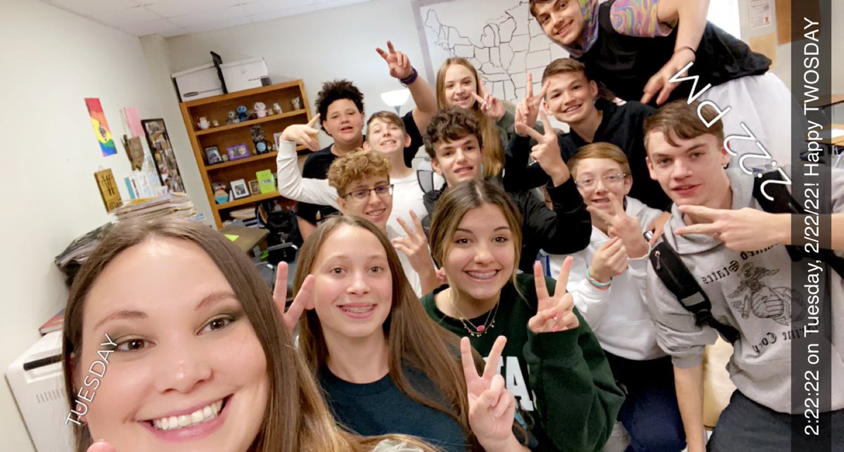 coach_watts_'s tweet photo. 2:22:22 on 2/22/22! Happy TWOsday! #bebetterlms #ilovemystudents https://t.co/ZvNG6g9ITi