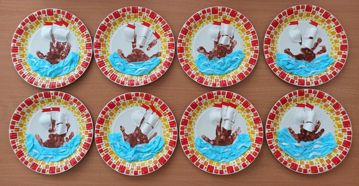 С любовью изготовленные детьми для своих пап в честь 23 февраля КОРАБЛИКИ, как символ НАДЕЖДЫ МИРЫ и СЧАСТЬЯ на Земле, уплыли в дома наших воспитанников.