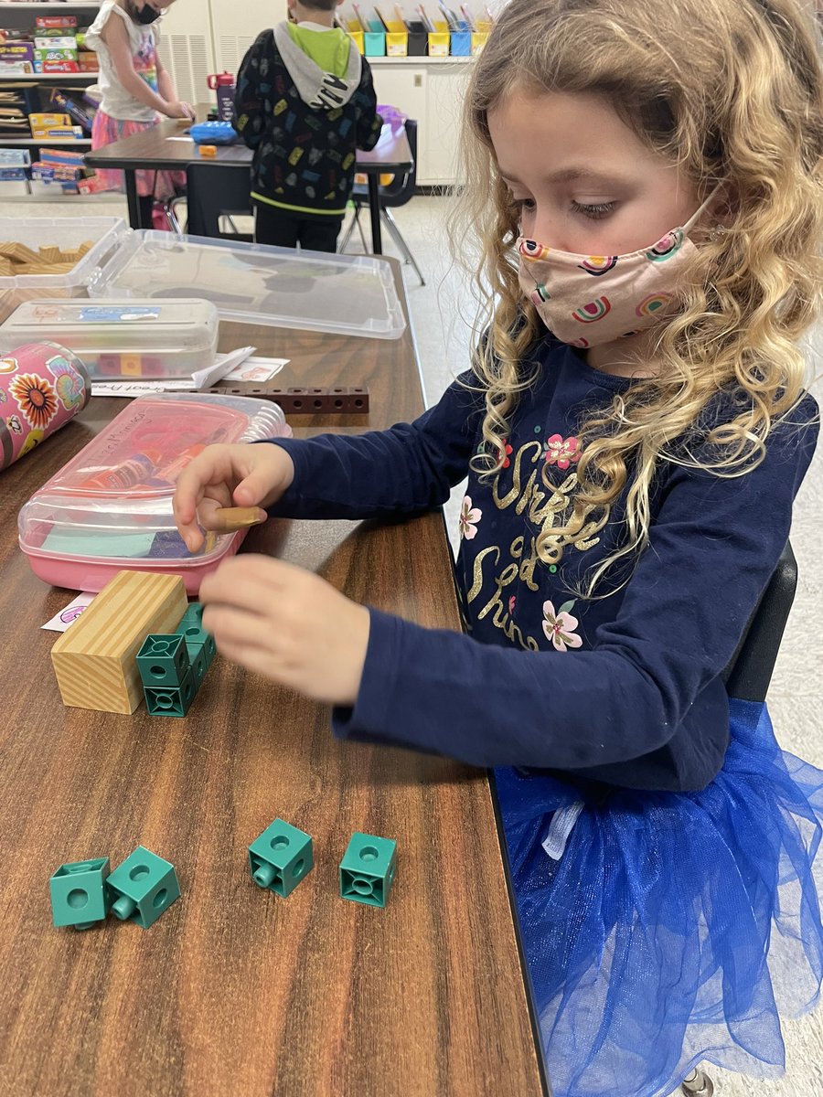 Miss Seliga tweet media