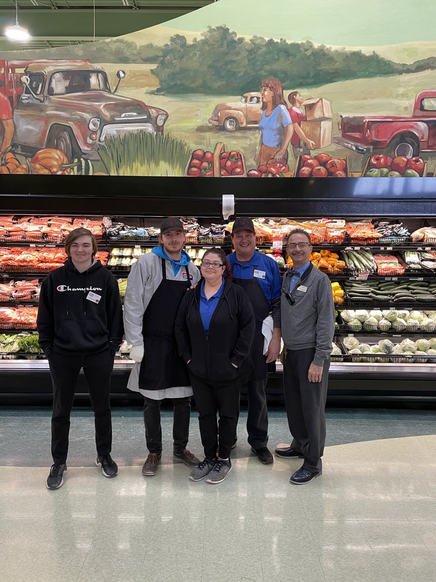 NLibertyPC's tweet photo. In honor of National Supermarket Employee Day, we celebrate our North Liberty Price Chopper employees! BIG THANK YOU for all you do! https://t.co/dGAg276ygP