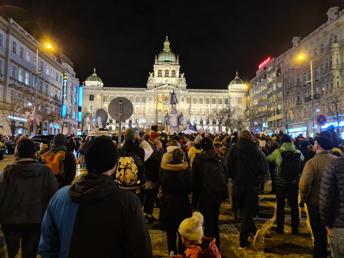 0le_J's tweet photo. At the Ukraine solidarity demonstration in Prague: A poignant moment as the crowd chants "nejste sami" ("you are not alone") after the 🇺🇦 ambassador speaks. In 1968, Soviet tanks crushed the Prague spring right here. https://t.co/KqyjP3kg4q