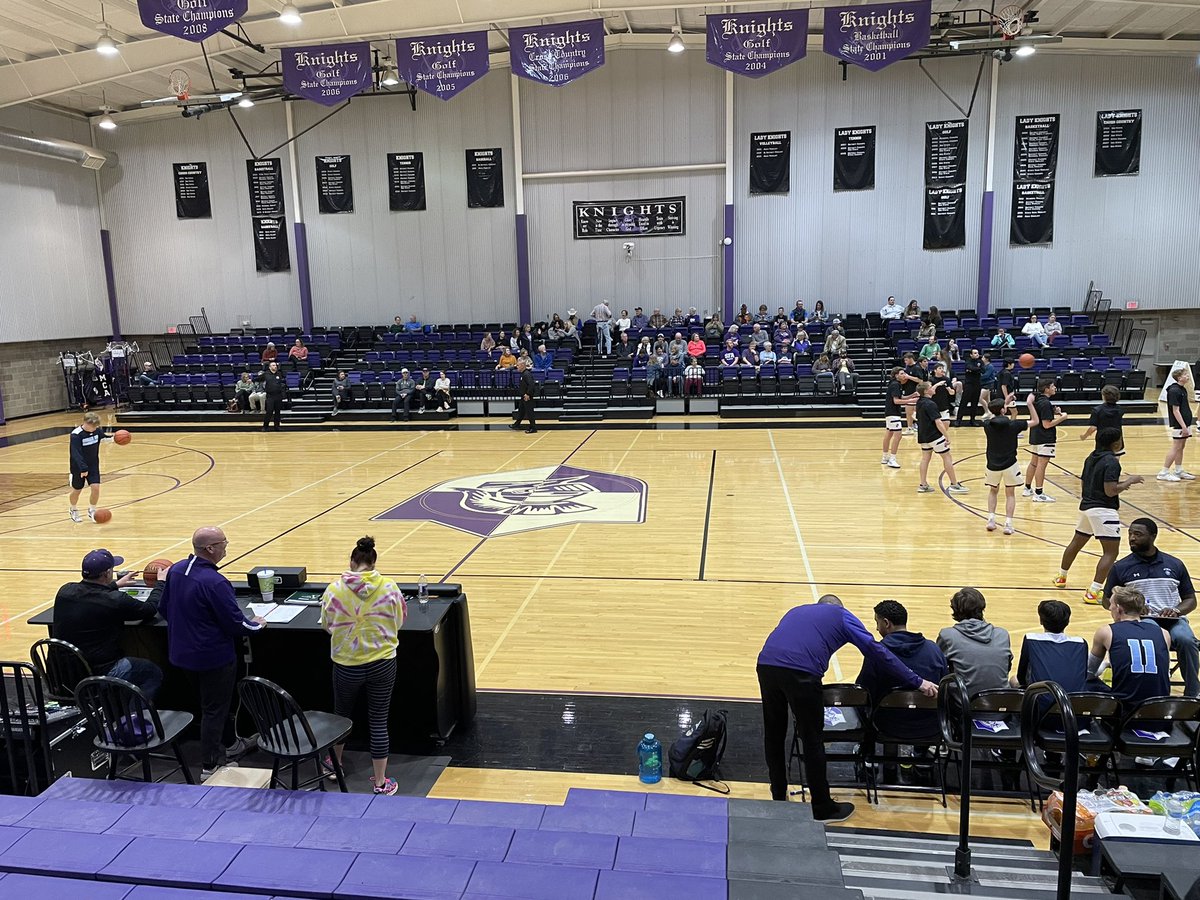 scankevin's tweet photo. Midland Classical Academy is getting ready to host Plano Corem Deo Academy in an area round matchup in the 3A TAPPS State Tournament. @MWTsports @OLeRoy_MRT https://t.co/eOfy9hcM2t