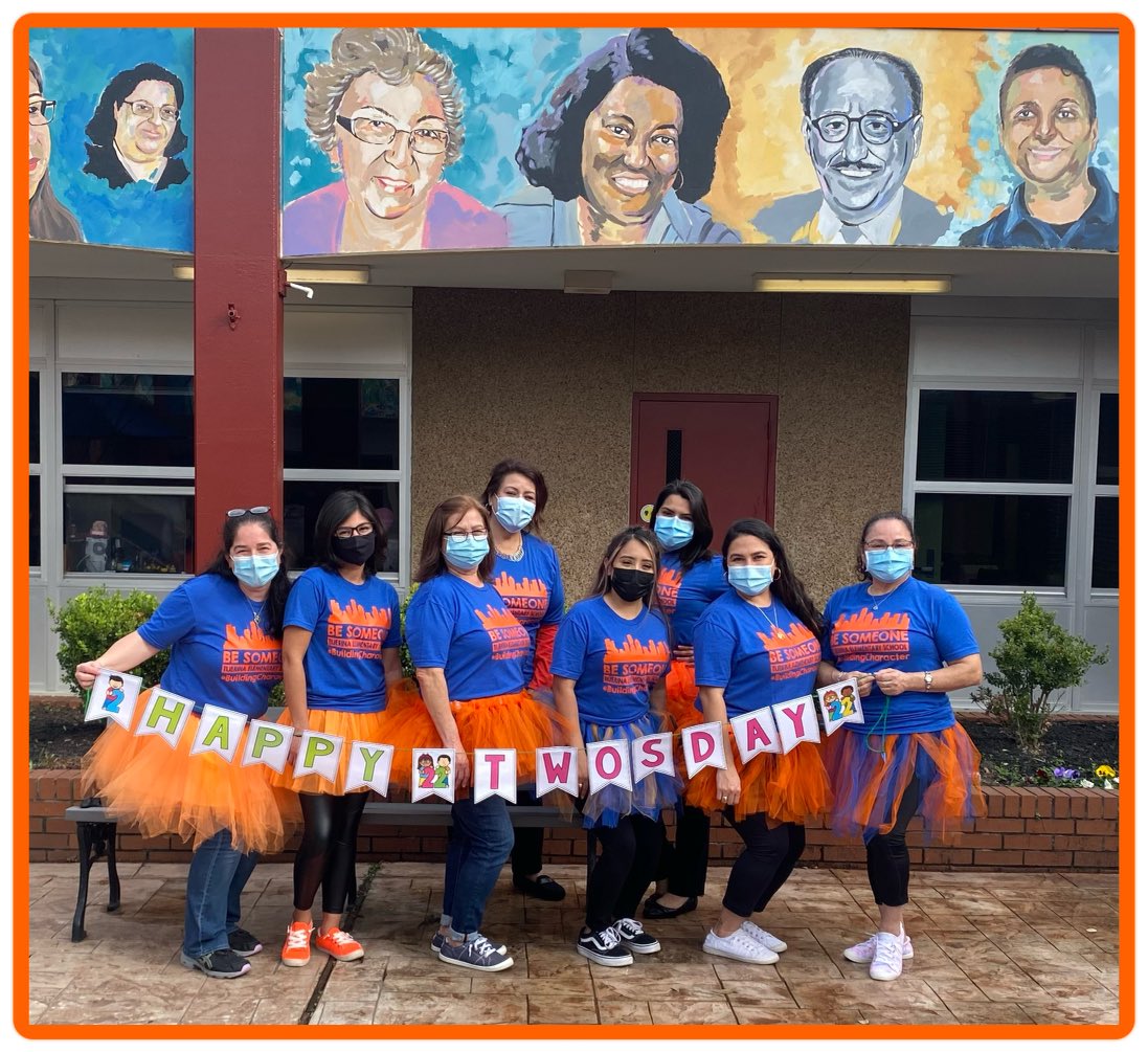 SjMottu's tweet photo. Tutus on 2/22/22! I love my @Tijerinaes family! Thank you @GarciaAnnieM for the idea! @IMarquez2020 @CECIBREA https://t.co/pmO7iBSSm3