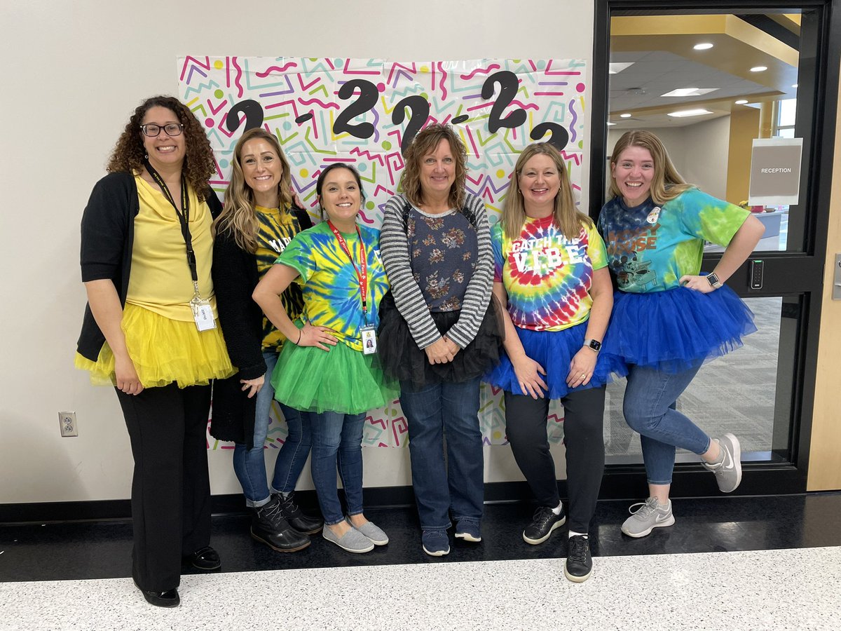 Nikki Harrison tweet media