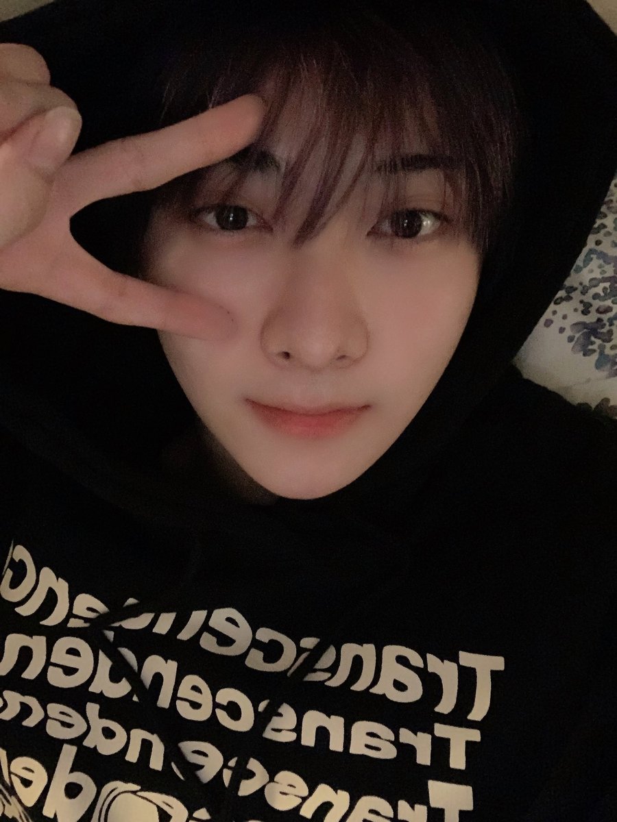urangju's tweet photo. So pwreety https://t.co/4EyAdHDKIl
