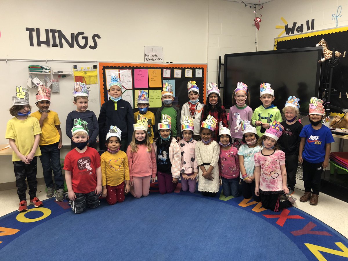 HTyrrellMECC's tweet photo. Happy Twosday from the giraffe class! We had so much fun today! #22222Day #happyTwosday https://t.co/HRLcrFqJmT