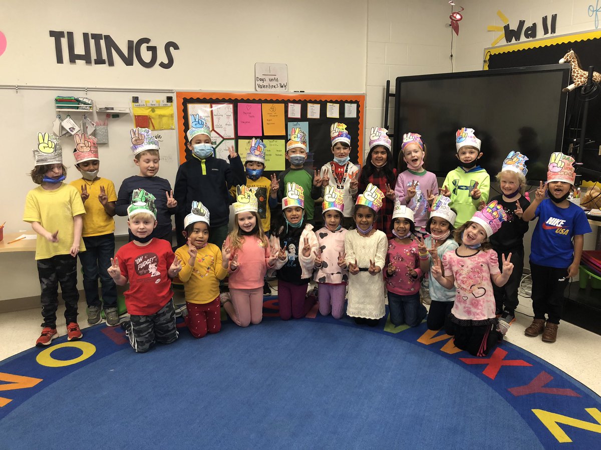 HTyrrellMECC's tweet photo. Happy Twosday from the giraffe class! We had so much fun today! #22222Day #happyTwosday https://t.co/HRLcrFqJmT