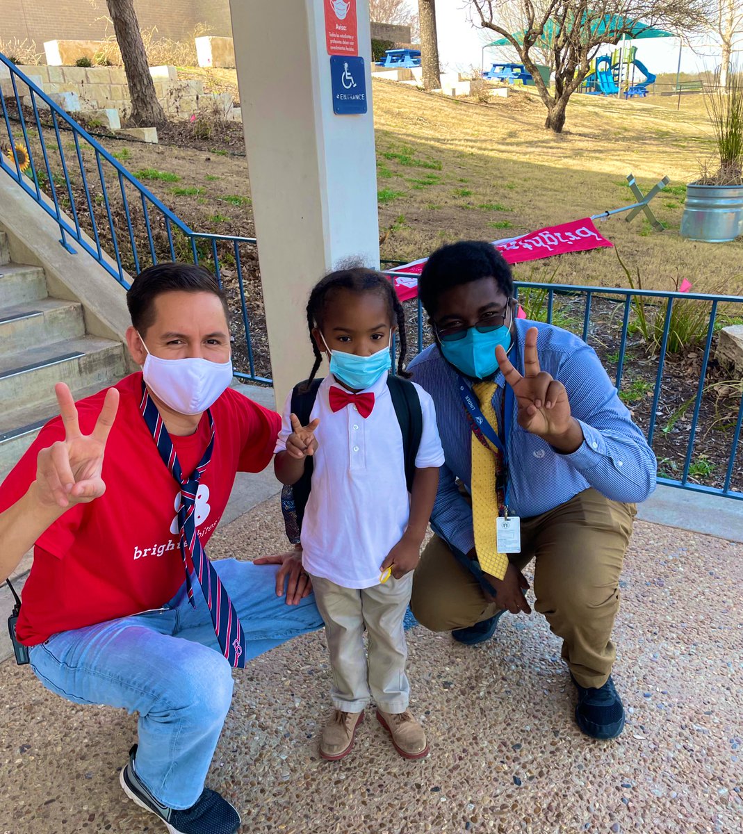 LinderEagles's tweet photo. Twins, tutus, and ties—oh my 2/22/22❣️❣️❣️@AISDElementary @AustinISD https://t.co/VyQgYtIZLo