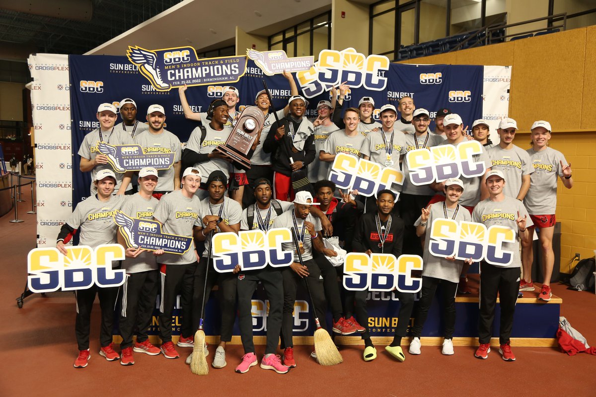 𝗛𝗢𝗪 𝗦𝗪𝗘𝗘𝗣 𝗜𝗧 𝗜𝗦.

<a href="/ASTATETRACK/">Arkansas State Track & Field/Cross Country</a> men and women sweep the #SunBeltTF Indoor Championships for the third consecutive year. ☀️ 👟