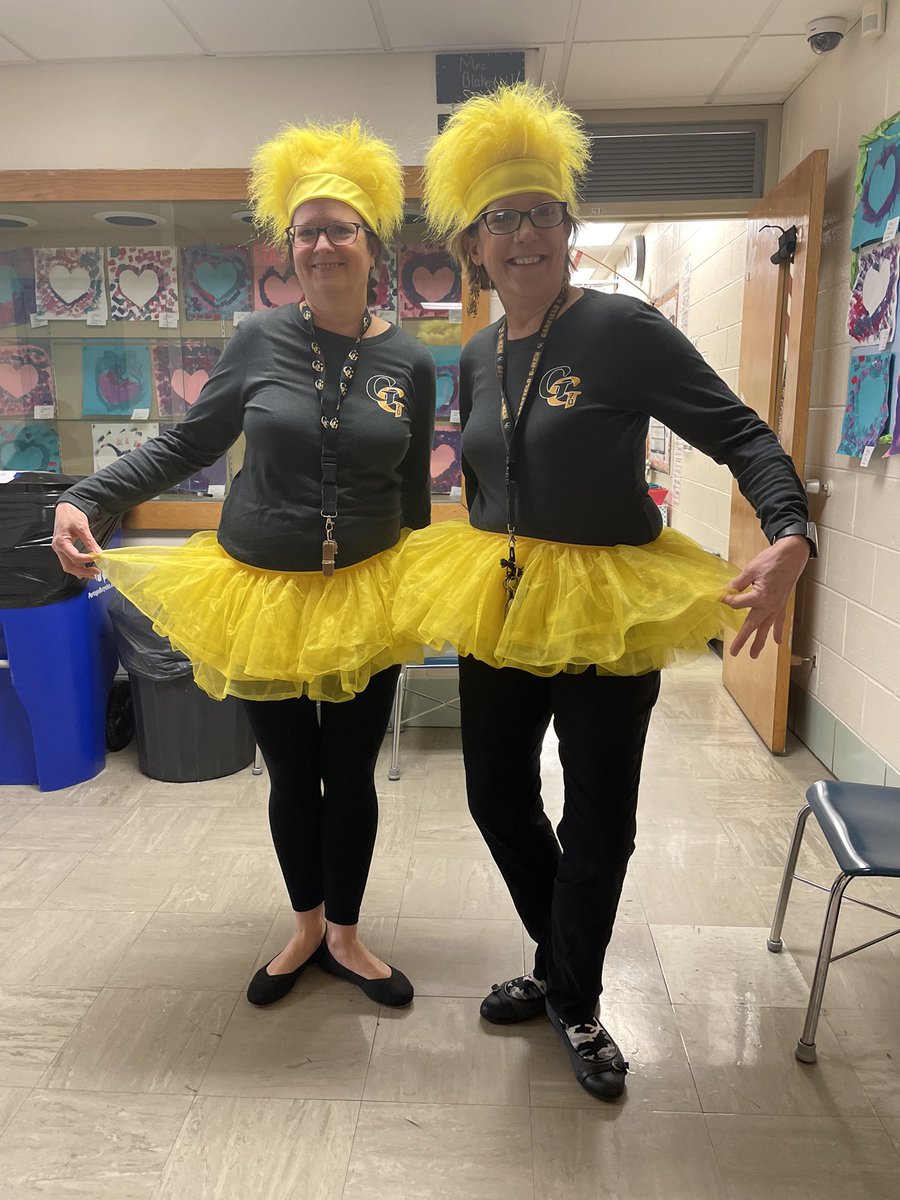 MrsRingJAG's tweet photo. Twosday! 2-22-22
Twins Tutus &amp; Ties! https://t.co/3ZM3M4Ml61