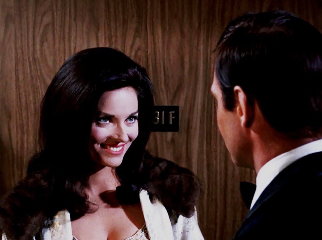 60s_Batman's tweet photo. A little #TwosDay #BatTrivia: Bruce Wayne fell for 2 characters played by Lee Meriwether. He was heartbroken when Miss Kitka turned out to be Catwoman in the #Batman66 movie, but happily shared milk & cookies with Lisa Carson at the end of the episode titled “Batman’s Waterloo.” https://t.co/eq3Csv91vD