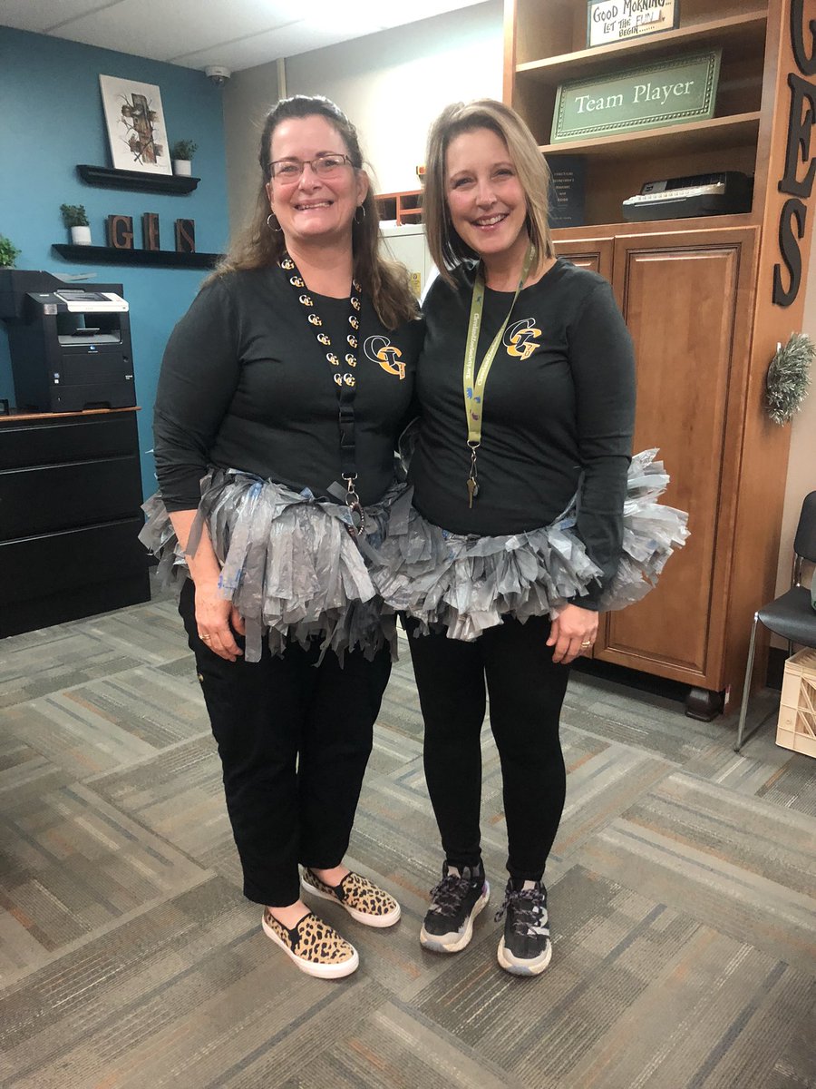 MrsRingJAG's tweet photo. Twosday! 2-22-22
Twins Tutus &amp; Ties! https://t.co/3ZM3M4Ml61