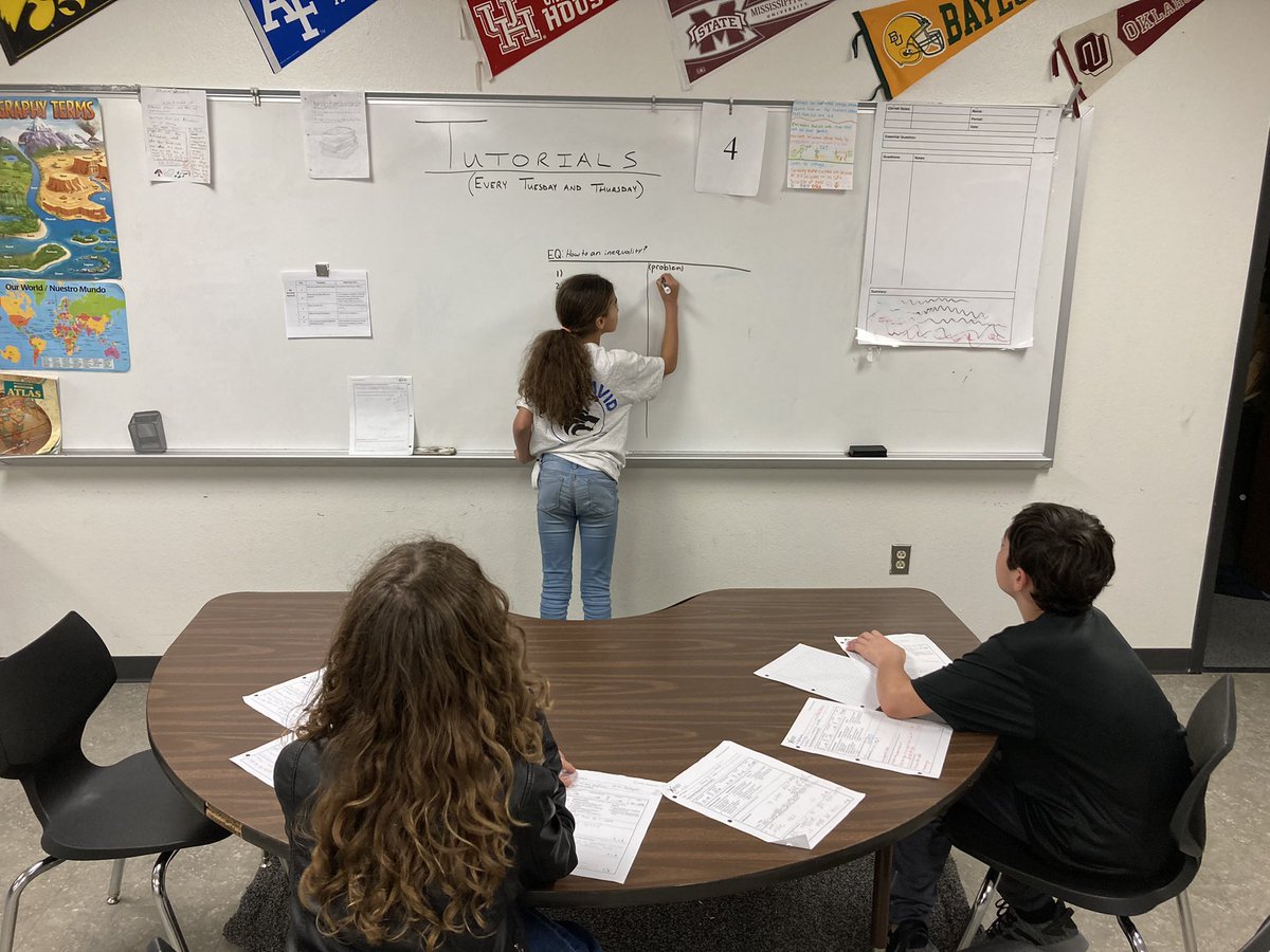 CTMS_AVID's tweet image. We’re all ready to meet our new incoming 6th grade AVID Family! Demonstrating tutorials, an organized binder &amp;amp; planner and what it means to be in AVID at CTMS! @gcisdAVID @CTMSWolfWay