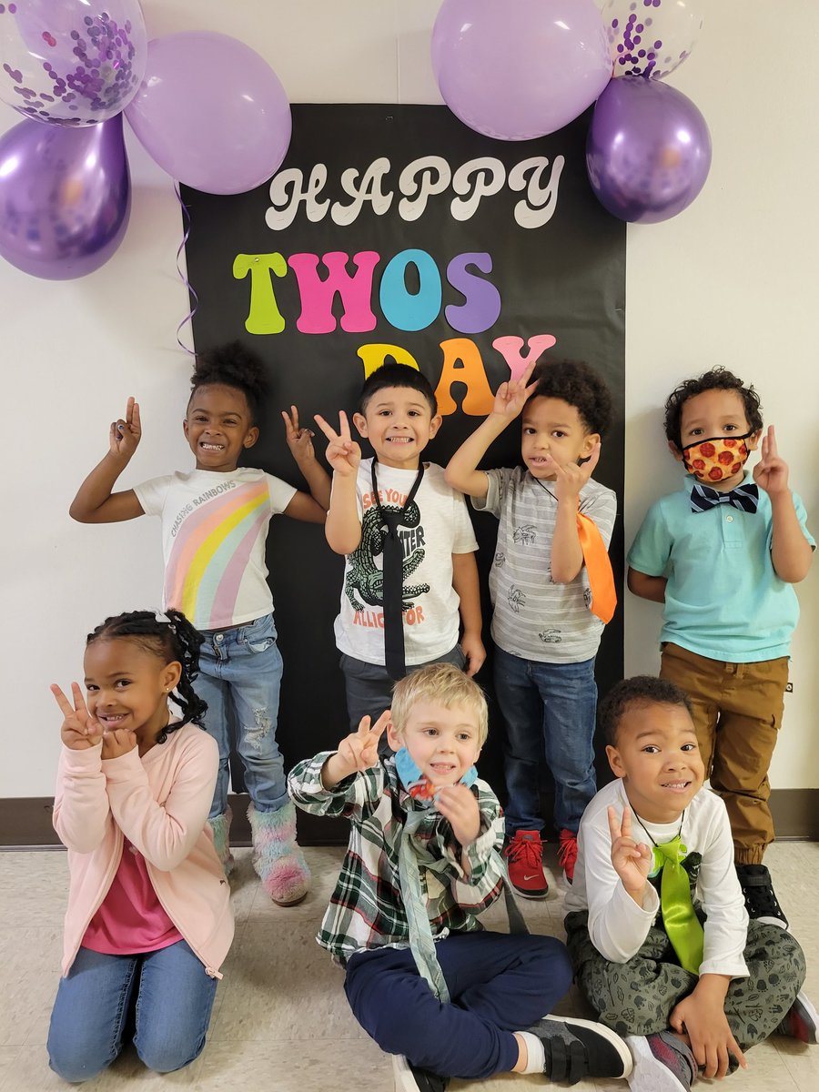 WikMrs's tweet photo. We had such a fun TWOSday in Prek!✌️💙🧡
@FurneauxBraves #tutusandties #tiesandtutus #Twosday #prek #cfbisd #cfbprek #TutuTuesday https://t.co/eanqqJaO5v