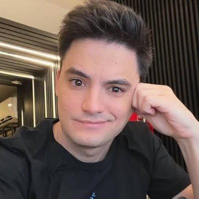 HORRORGINCANA's tweet photo. reação https://t.co/7Cxo839ffU
