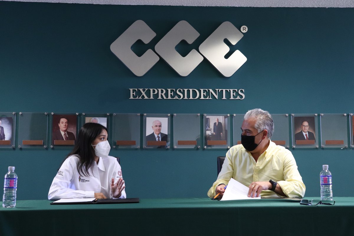 CCEPuebla's tweet photo. #BoletínCCE | Generar condiciones igualdad y justicia laboral es primordial. 

🤝En convenio de colaboración con @crisanchezpavon de @mx_incluyente, el Pdte. @TaicoAlarconR estableció abrir una bolsa de trabajo dirigida a personas con discapacidad.

Más información 👇 https://t.co/T3GlkxOHoi