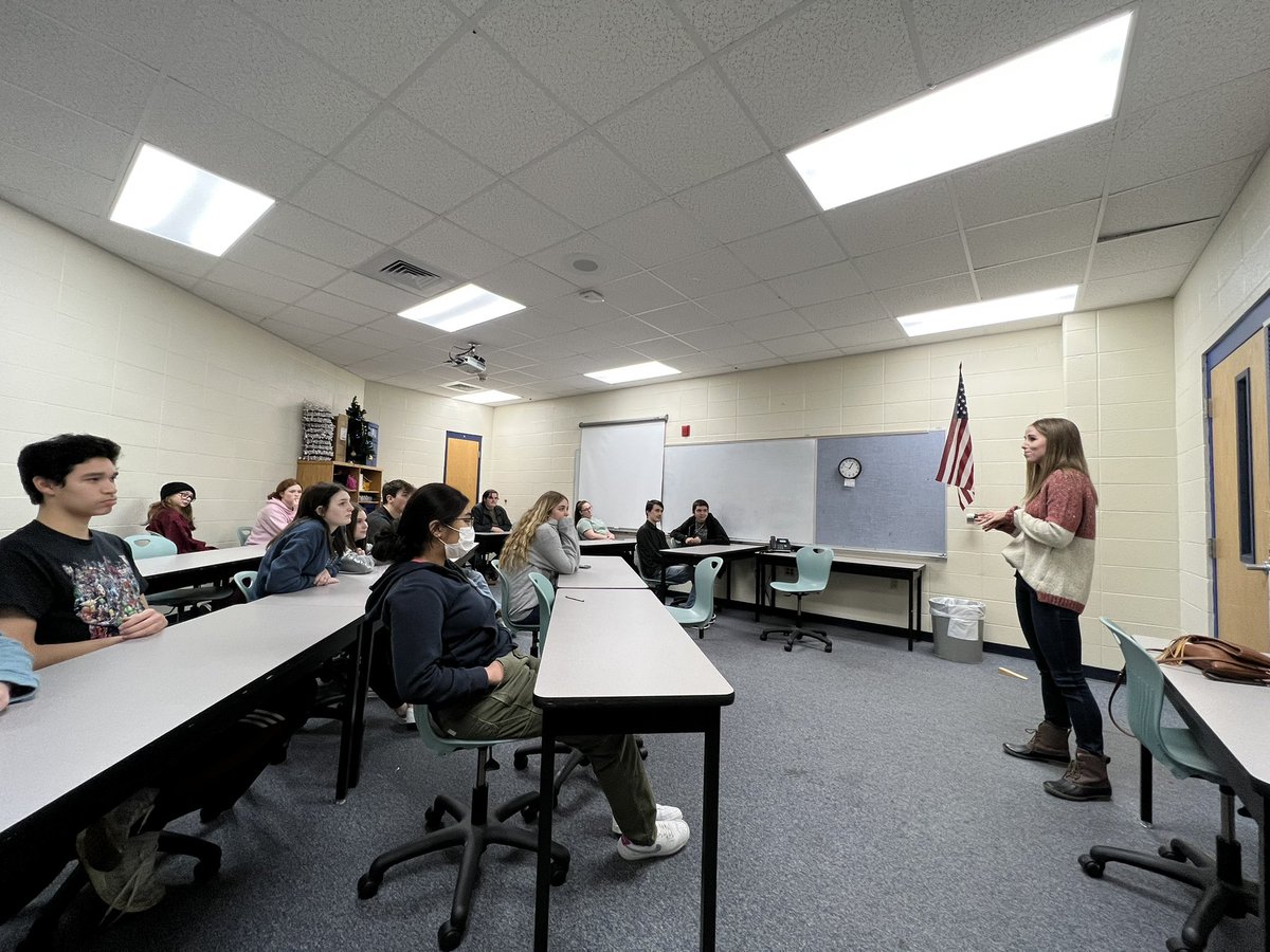 Another great day at <a href="/MHHSCA/">MH Career Academies</a>. Accounting II students heard from alumni Emily Floyd about her career in accounting. <a href="/Mjmorgan24/">Mollie Morgan</a> <a href="/Dr_JakeLong/">Jake Long</a> <a href="/DanaJoBrown/">Dr. Dana Brown</a> <a href="/MHHSGoBombers/">Mary Beth Russell</a> #CTEMonth