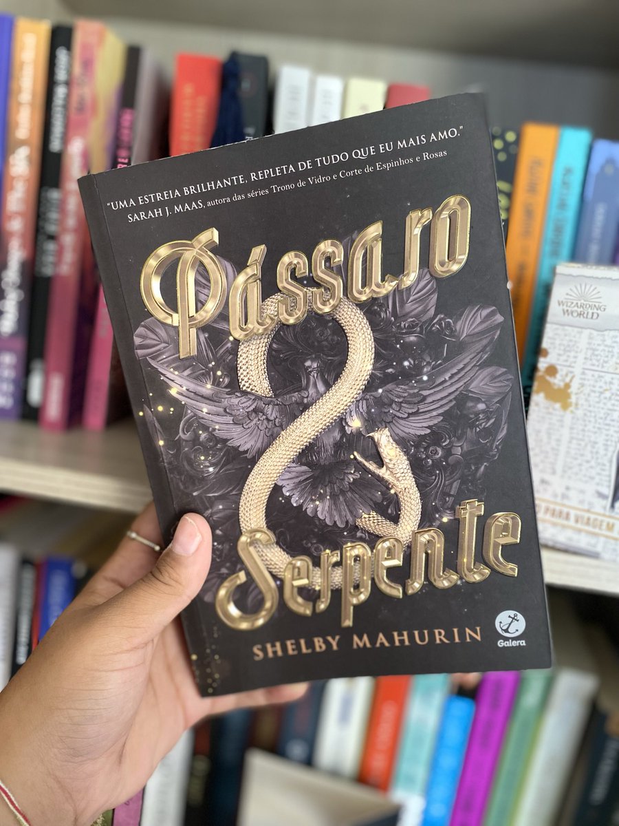 yasisreading's tweet photo. E essa foto que eu tirei de Pássaro&amp;Serpente https://t.co/wD1ET0TSAz