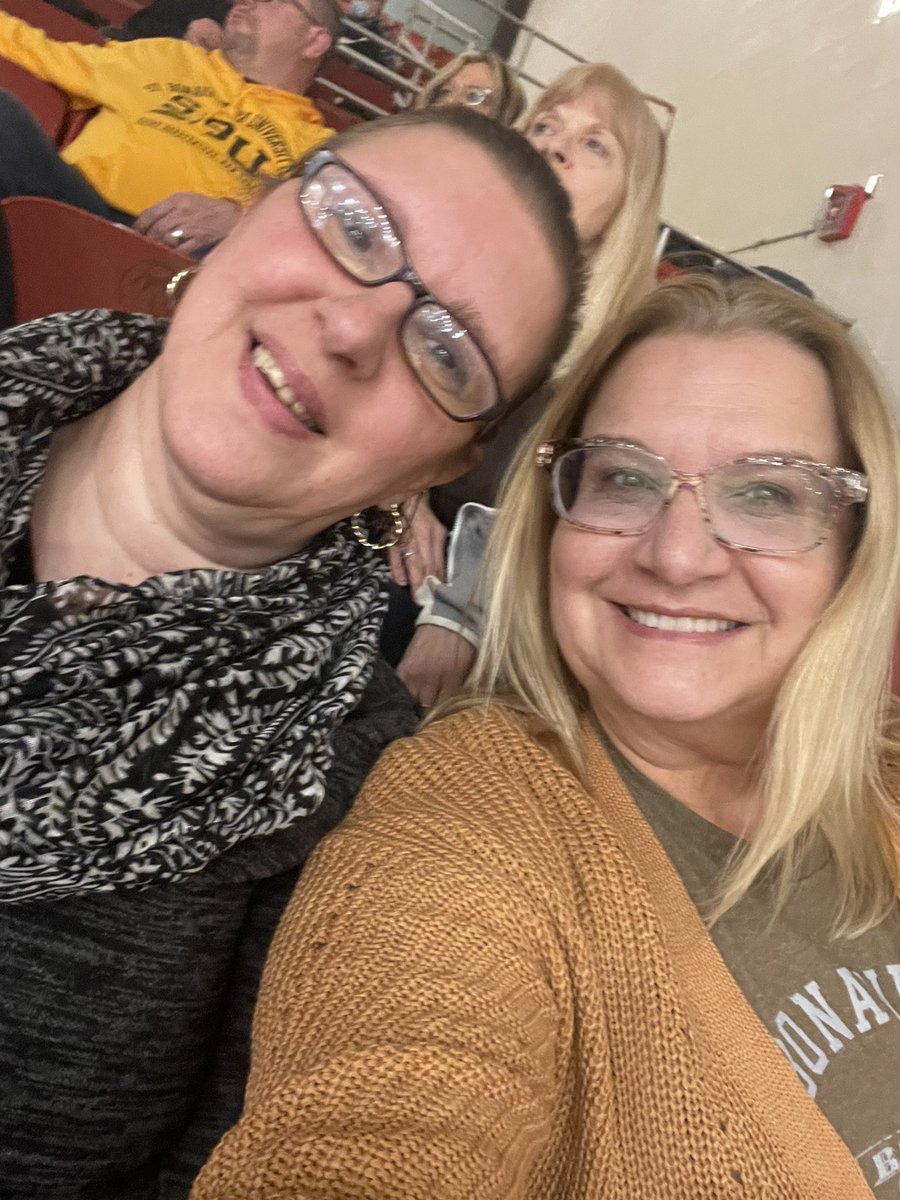KSLuzzi's tweet photo. Cousins forever! Season tickets holders and Fans of the Bonnie’s #senecawins #gobonnies #family https://t.co/QeLzpfGr4h