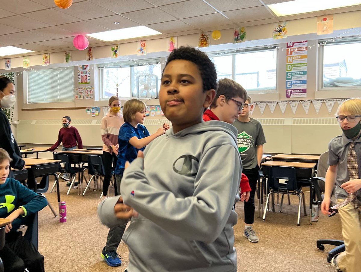 MrEs34Class2021's tweet photo. Today was 2/22/22 TUESDAY, which also means Tie Tuesday! I love to see our class teaming up with other classes to dress for success! We also had a school wide dance party to celebrate 2/22/22! #learningvikings #tietuesday #twosday🔥 https://t.co/RXX6pPNnLX