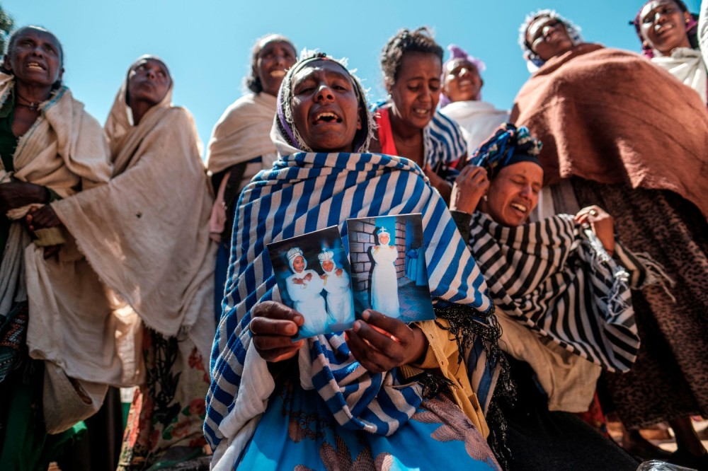 batten_von's tweet photo. As the world's attention turns to Russia &amp; Ukraine, @POTUS should not forget the war crimes and human rights violations committed in Tigray by troops and militia loyal to Prime Minister Abiy @PMEthiopia @AbiyAhmedAli &amp; President Isaias Afwerki of Eritrea. 
#JusticeforTigray ⚖️ https://t.co/mk4optC00i