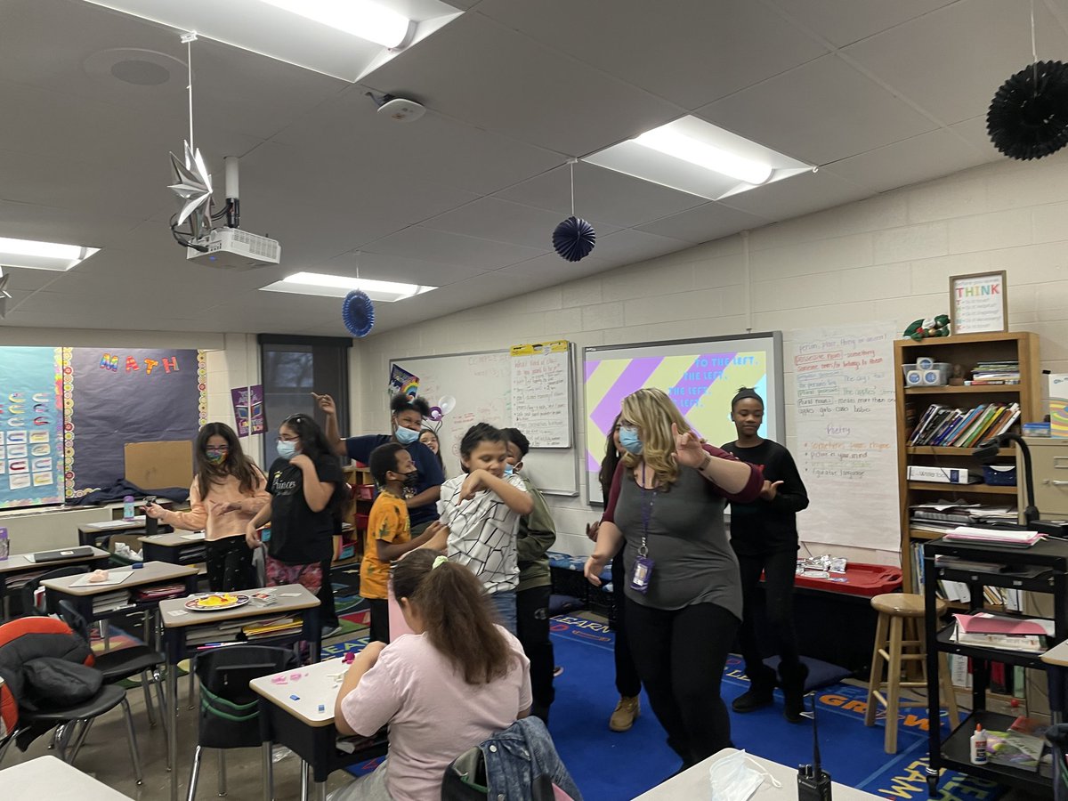 Mott_Leader's tweet photo. FR Stars topped their day with the Twosday shuffle brainbreak. #FRPROUD @RQSFleetridge https://t.co/HwUiKEnjmW