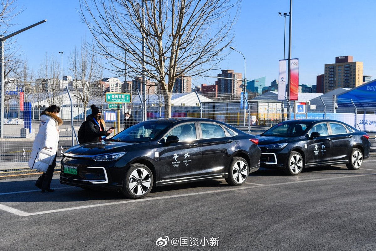 ChinaScience's tweet photo. The 515 hydrogen fuel buses and 330 Beijing EU7 electric vehicles that served for #Beijing2022 Winter Olympics have helped cut 765.89 tonnes of carbon emissions in 30 days of operation, contributing to the national goal of carbon neutrality. https://t.co/yjh5L30EZO