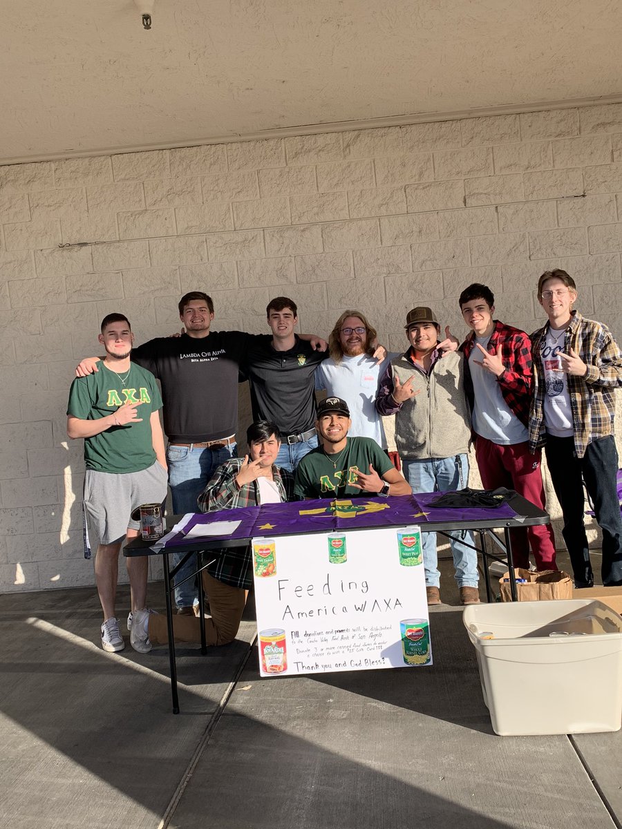LambdaChiASU's tweet photo. The Brothers of Lambda Chi Alpha are proud to announce that our Chapter raised $1,312.00 and 190 food items for our Philanthropy, Feeding America!!! Great Men doing Great things for the community!! It’s a great day to be a Lambda Chi🤟🏽 #ΛΧΑ #ChopsOnTop #ChopsUp #FeedingAmerica https://t.co/tJZfvh5Pwu