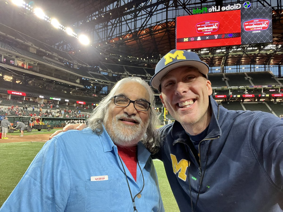 ksvoboda's tweet image. I had a hectic but great trip to Texas w/ @umichbaseball this week. Whenever near Dallas, a visit w/ @smartertrader is top of the list and I was thrilled to take the 🐐behind the scenes. #GoBlue #GoodDude