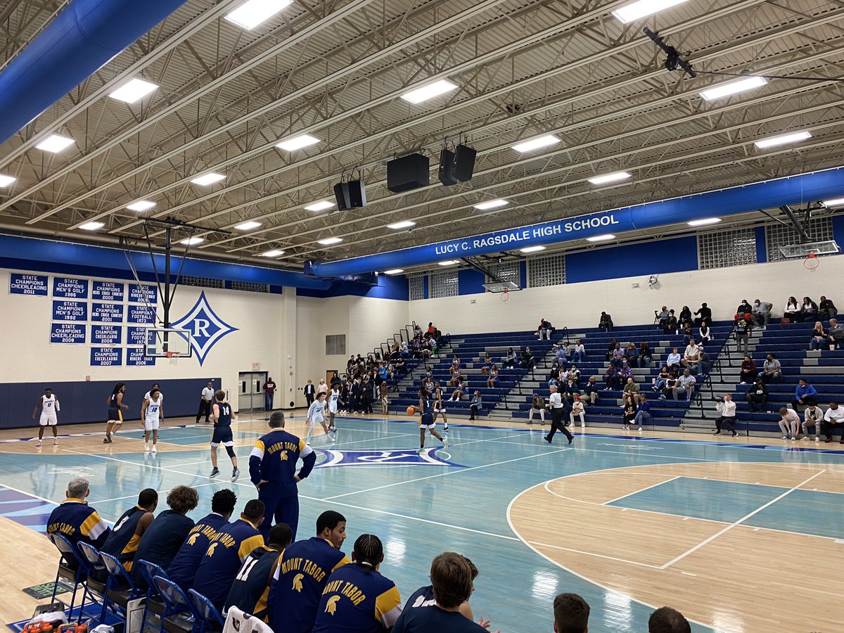 Up 32-24 at the break at Ragsdale…high energy game… sick gym <a href="/Tabor_City/">Mount Tabor High</a> <a href="/TriadNC_GOIHS/">Game of Inches HS Triad</a> <a href="/MTHoopsMuse/">Andy Muse</a>