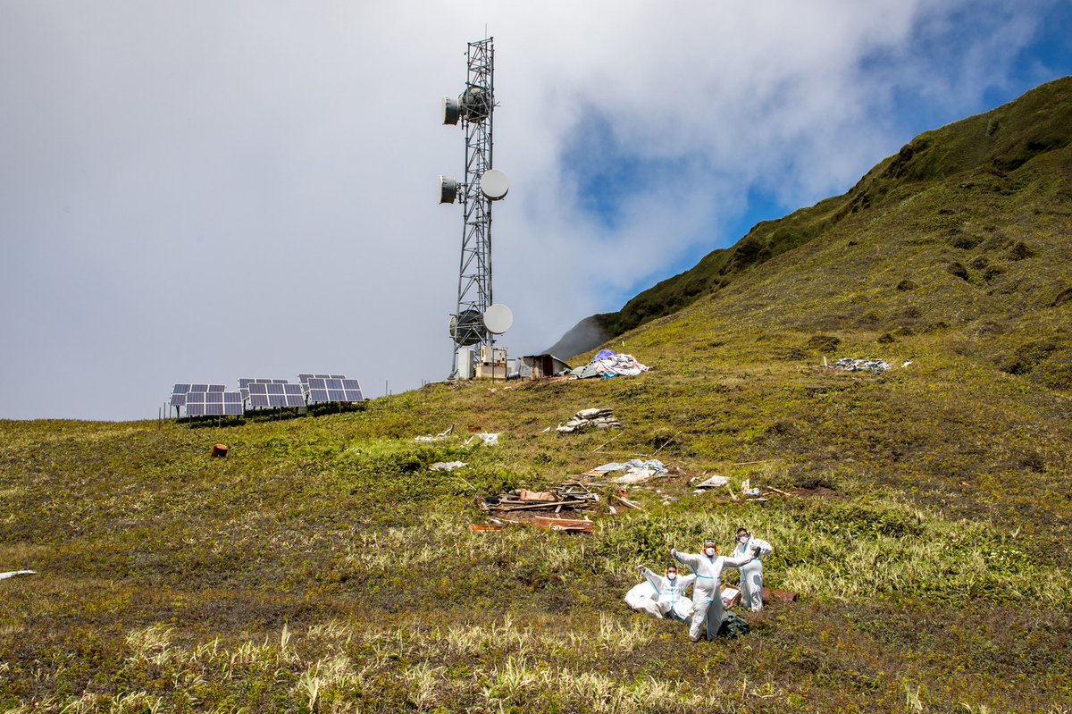 ZedSeselja's tweet photo. Communications in Tonga are back online after extraordinary repair efforts to the undersea cable. 🇦🇺 is proud to support restoring communications in 🇹🇴, including @DeptDefence personnel who made critical repairs to the Digicel tower at Kao Island. https://t.co/te9ESzGEnN