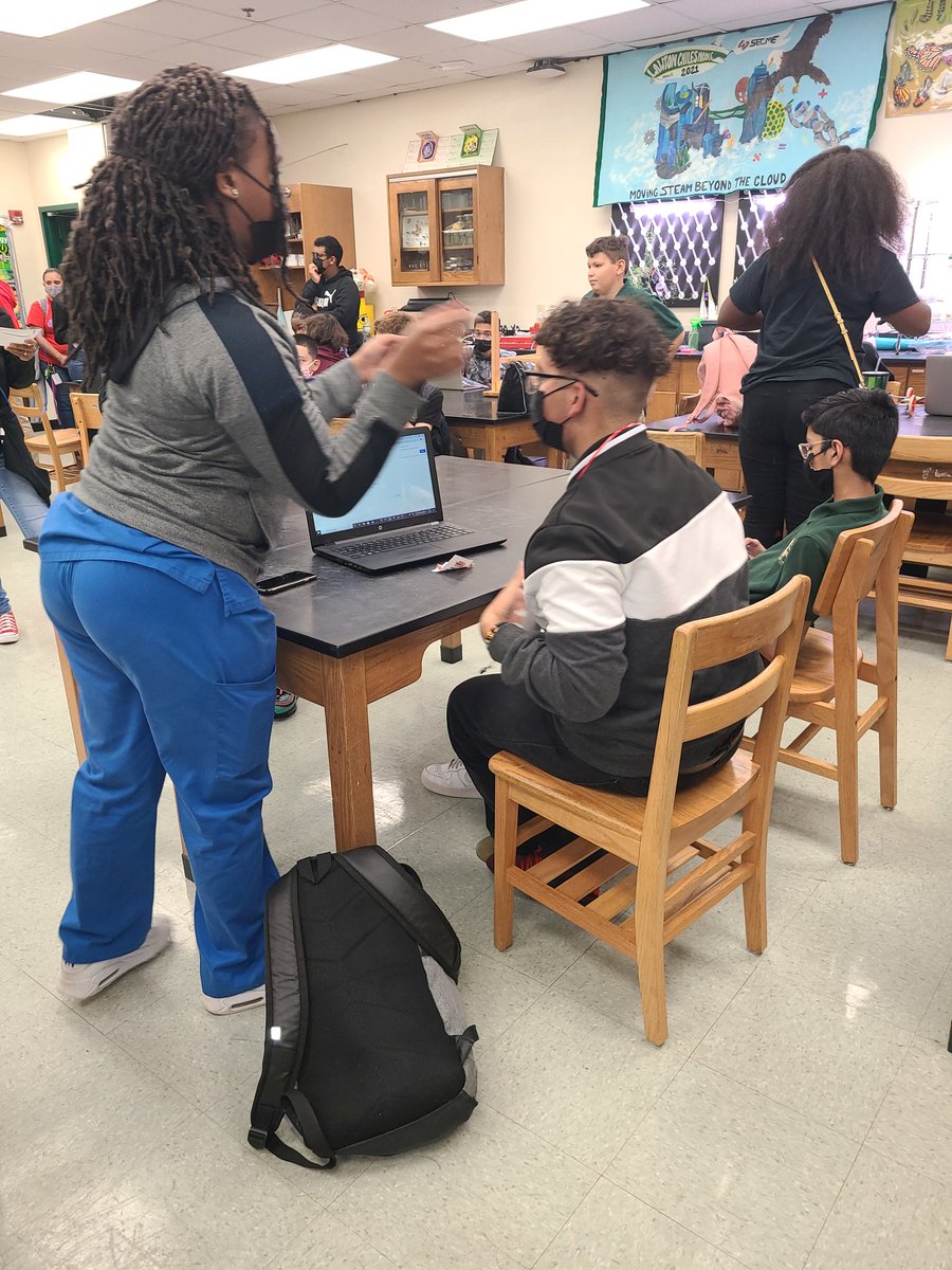 7011patriots's tweet photo. #Patriotnation Today our Cambridge students visited @lawtonchilesms to invite the Cambridge middle schoolers to a special Cambridge Spaghetti Dinner night. The students were super excited and so are we. #specialinvite #cambridgeprogram https://t.co/Km6VgvMIRZ